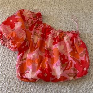 ASTR Floral One Shoulder Top